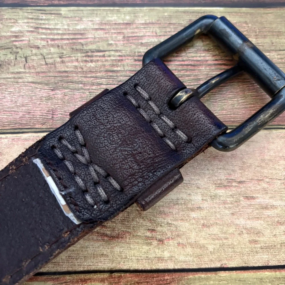 Hollister Mens Brown Leather Belt Embossed Seagull Logo Size 32 Distressed
